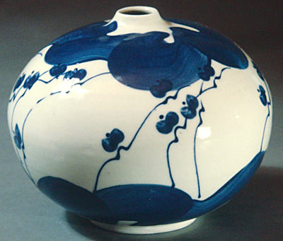 Round Porcelain Bottle